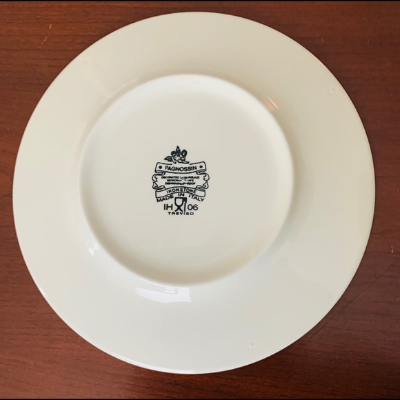 Set of 4 beautiful glossy cobalt blue & white porcelain plates made in Italy - Picture 8 of 10